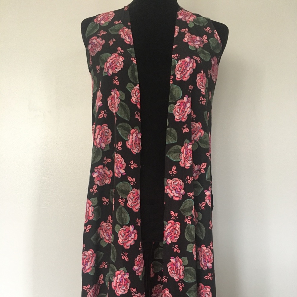 LuLaRoe 🌹RARE🌹 Rose Joy Vest